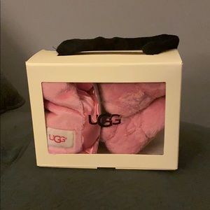 Baby booties and blanket